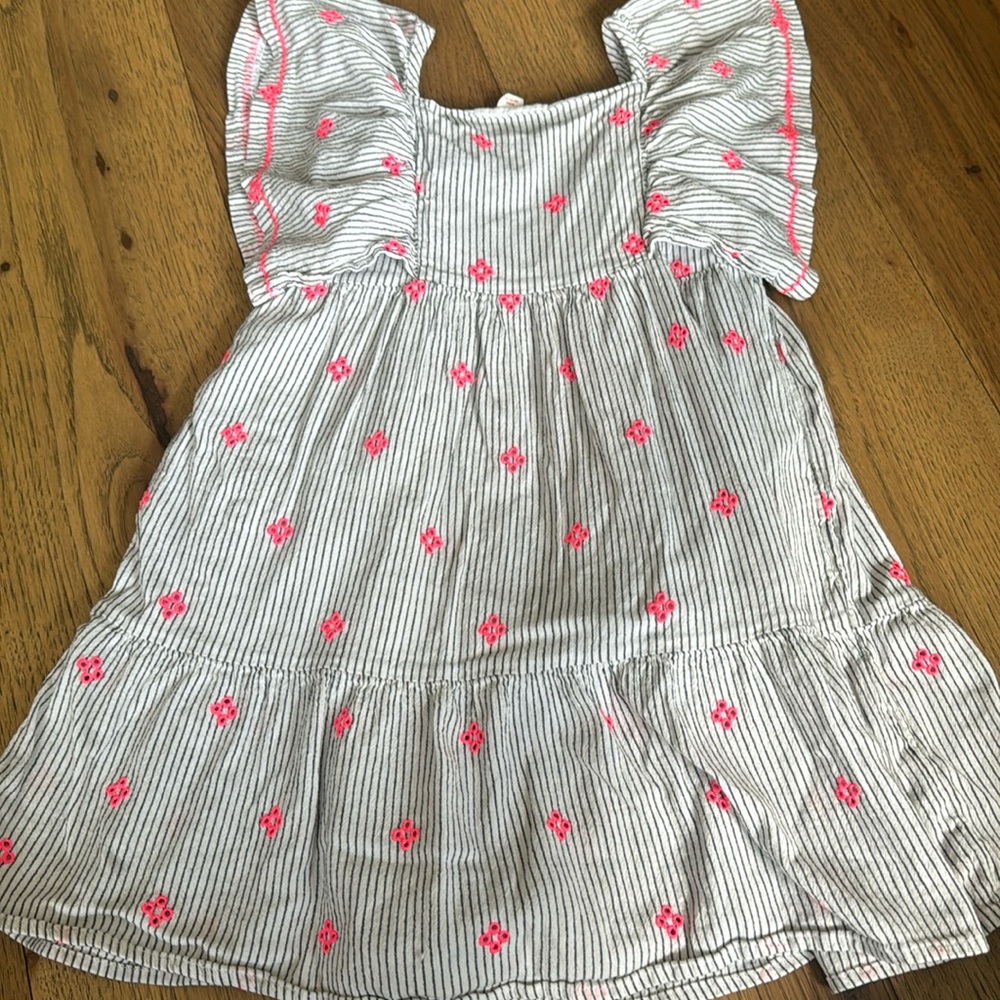 Adorable girls dress